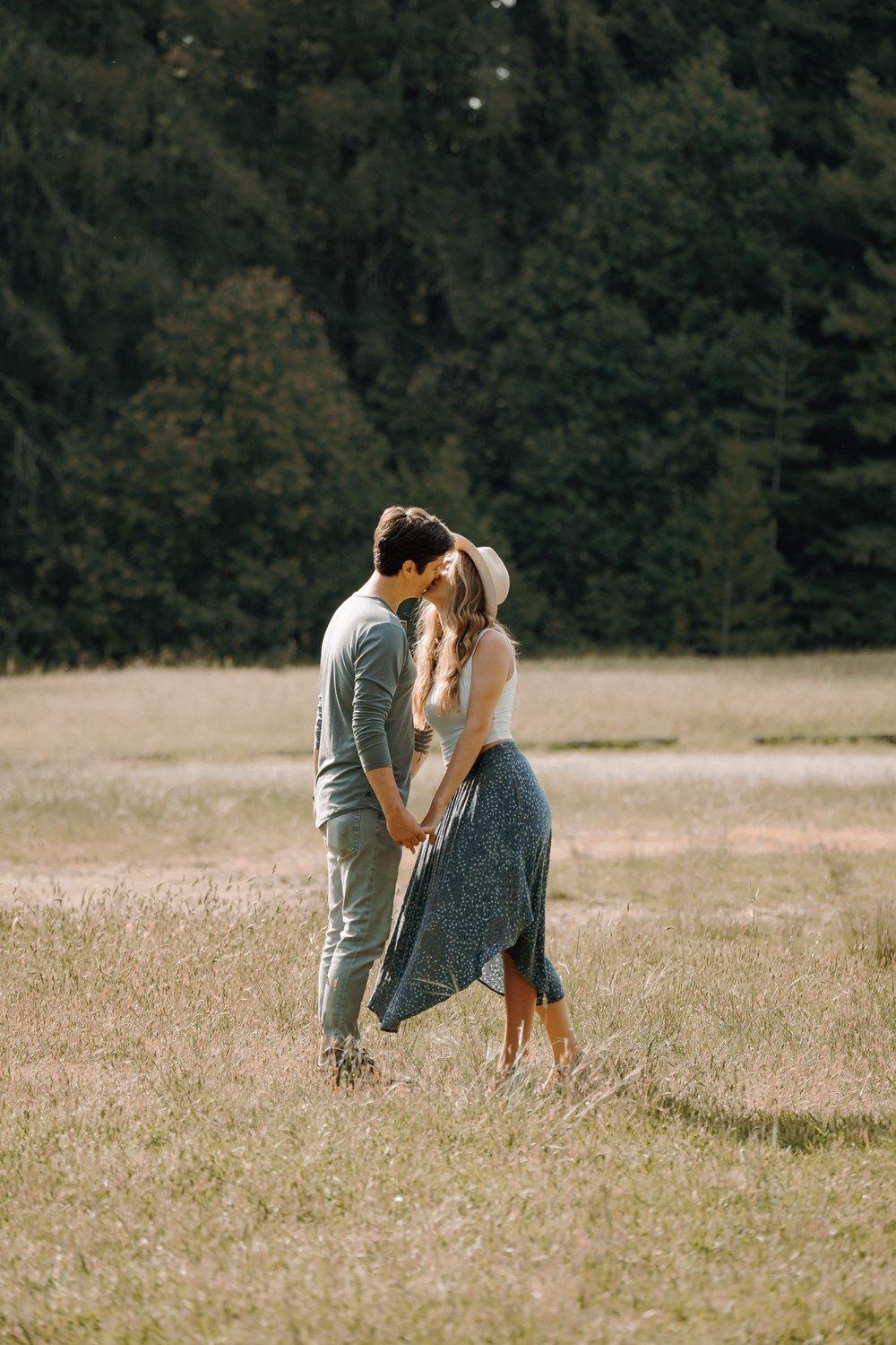 carousel-hero-element image-4