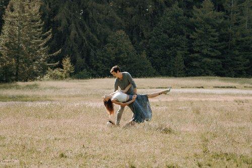 mobile - carousel-hero-element image-2