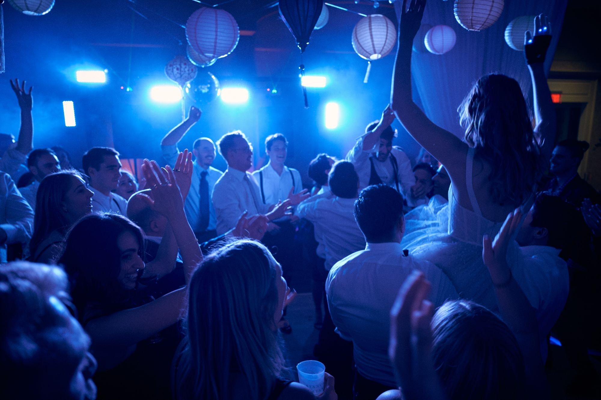 carousel-hero-element image-12