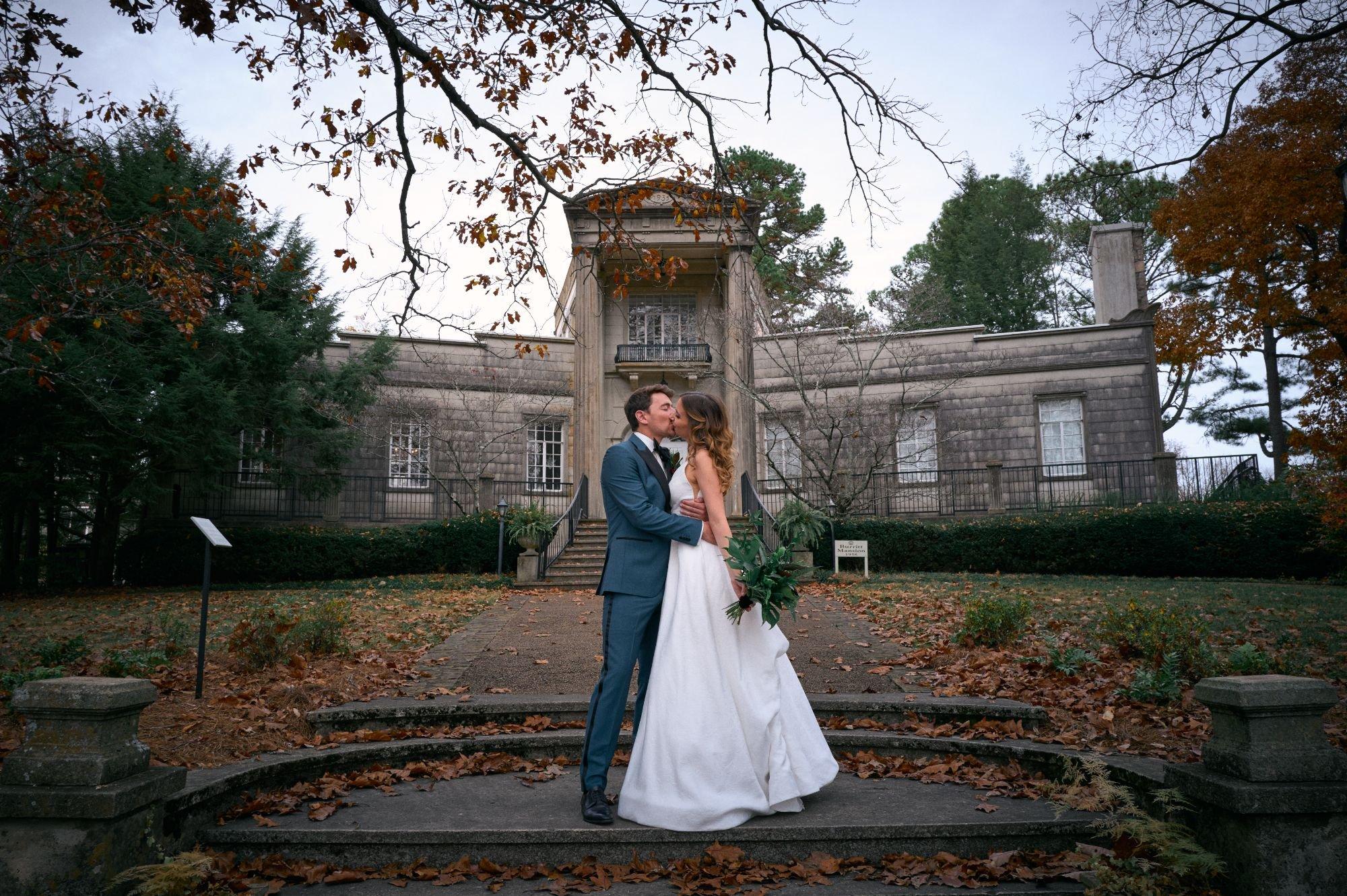 carousel-hero-element image-0